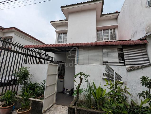 Renovated Freehold End Lot 2-Storey Bandar Puteri Klang Near Aeon 1
