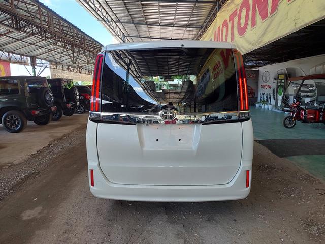 2021 Toyota voxy NOAH 2.0 power door - 5