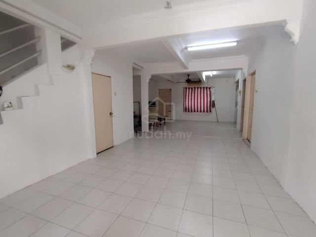 HUGE CORNER Terrace For Rent @ Cheng Utama 1