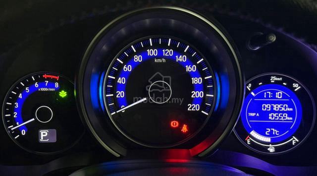 Honda JAZZ 1.5 V (PADDLE SHIFT) HONDA SERVICE BOOK - 3