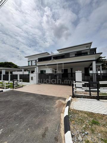 Brand New Semi-D @ Jalan Stampin Tengah, Green Heights, Kuching. 1