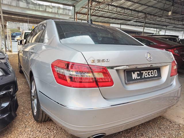 2010 Mercedes Benz E250 CGI BlueEFCY Advantgrade - 4