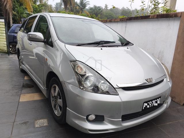 2003/06 Toyota WISH 2.0 G ANE10G (A) - 4