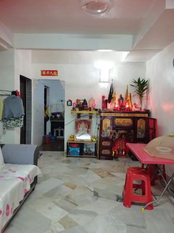 Kepong Taman Bukit Desa 2 storey house for Sale 1
