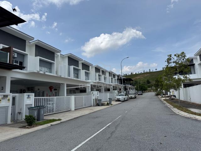 Damaris Ara Sendayan House For Sale 1