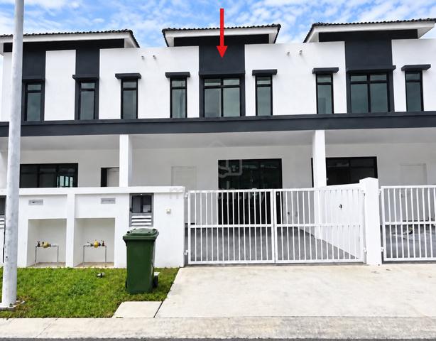 Eco Tropic Breezegate 2 Storey Terrace House 1