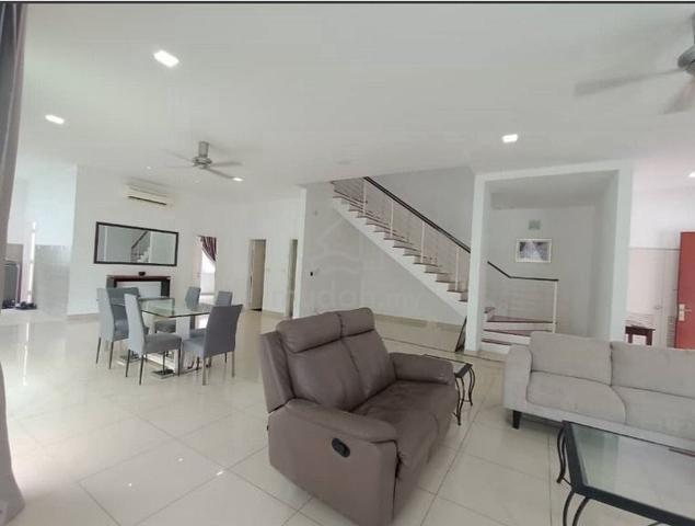 Corner 3 Storey Semi-D Jacaranda , Cyberjaya 1