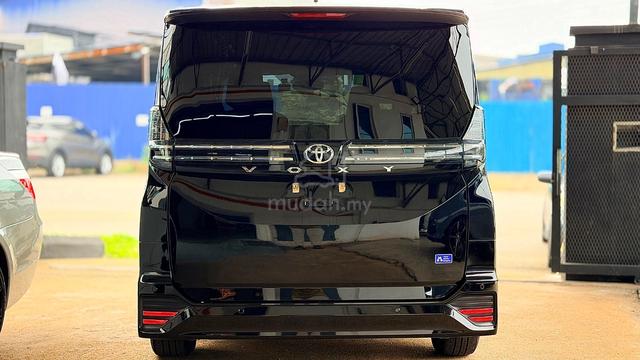 2023 Toyota VOXY 2.0 SG - 5