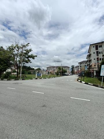 Seroja Apartment (Taman Tasik Jaya) 4