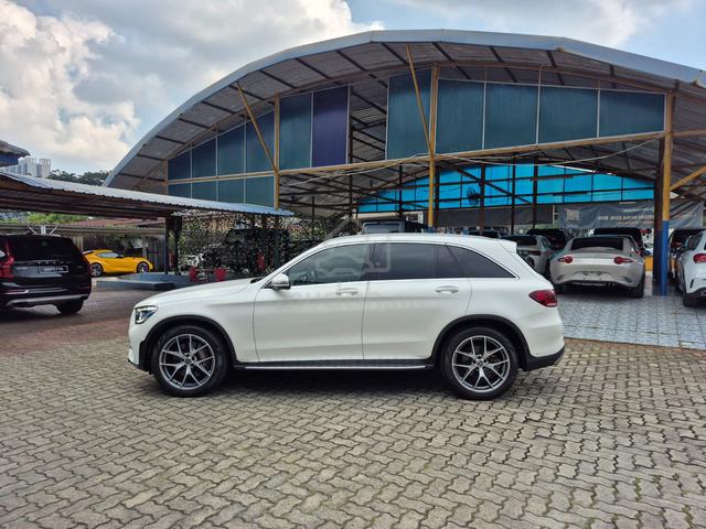 2021 Mercedes Benz GLC300 4MATIC AMG LINE 2.0L (A) - 3
