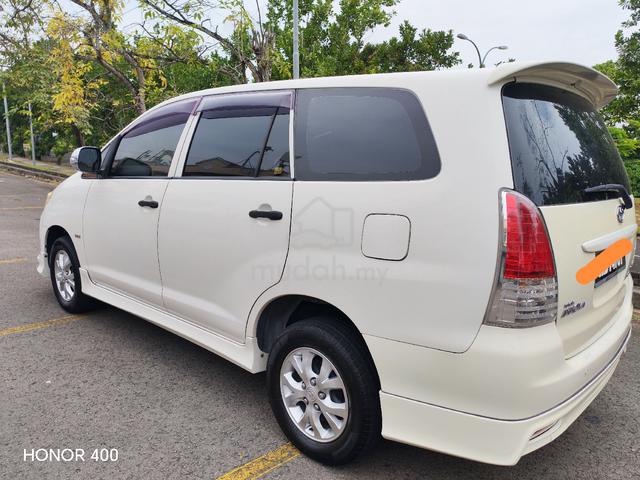 2011 Toyota INNOVA 2.0 E FACELIFT (M) - 2