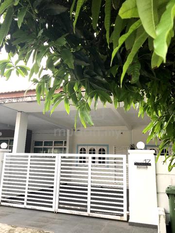 Cozy and Fully Furnished House for Sale at Kuantan 1
