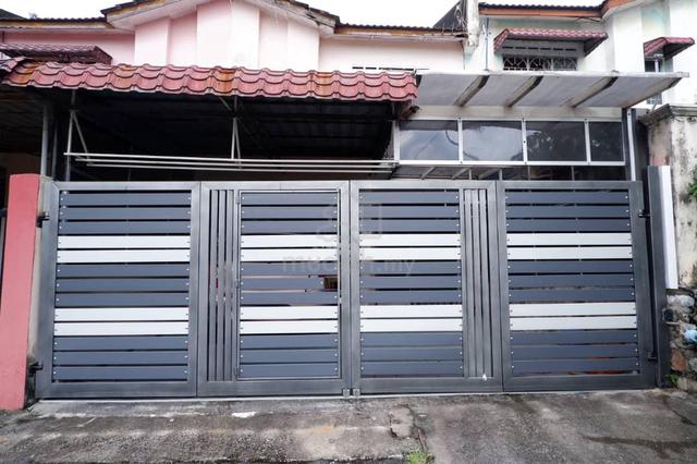 Semi Furnished House Bt Dukung LRT Kajang 1