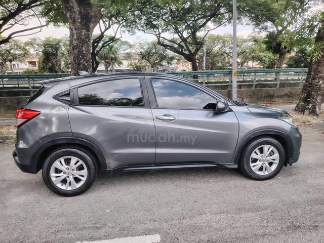 2015 Honda HRV 1.8 V - Direct Owner - 4