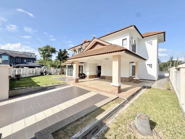 FACING PLAYGROUND! CORNER LOT 2 Sty Bungalow Forest Heights, Seremban 1