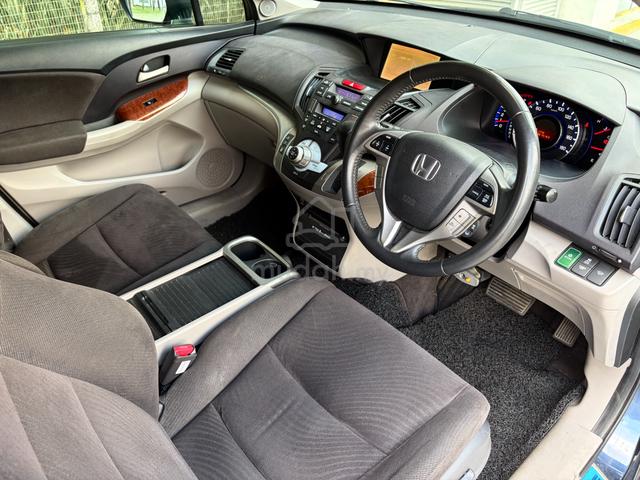 2011 Honda ODYSSEY 2.4 M (A) - 4