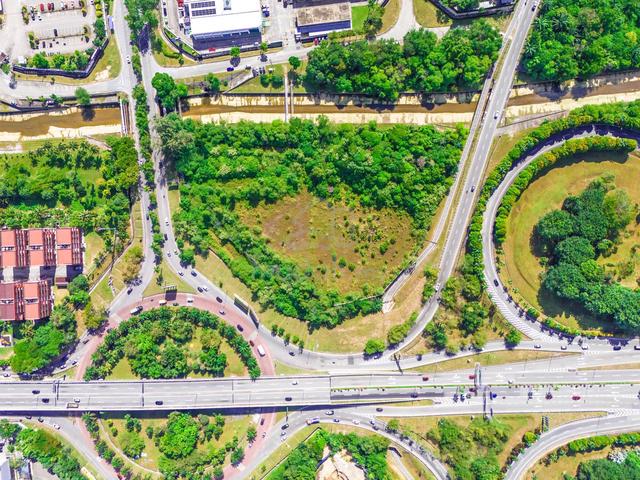 FACING MAIN ROAD 2 acres Mix Development Land Seksyen 15 Shah Alam 1