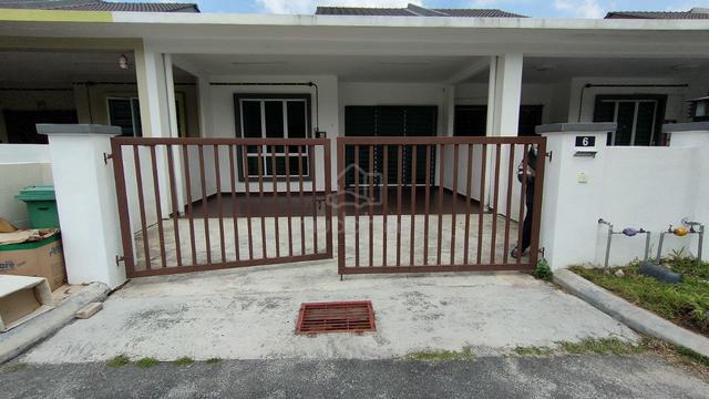 Jalan Rasah Single Storey  4 Room Hospital Rasah 1