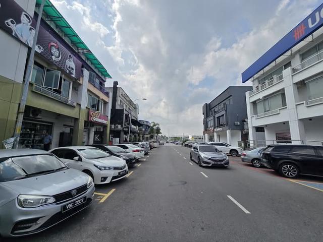 Klang Bandar Bukit Tinggi 2 Storey Shop Lot for Sale 1