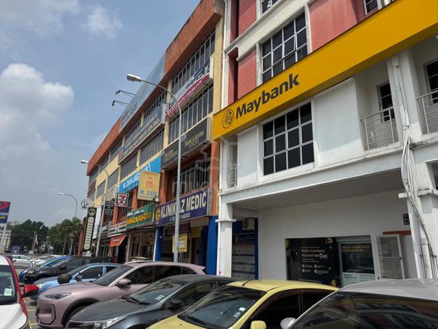 3rd floor office unit for rent at port Klang 1