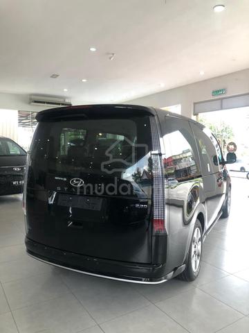 2025 Hyundai GRAND STAREX 2.5 BEST DEAL IN TOWN - 3