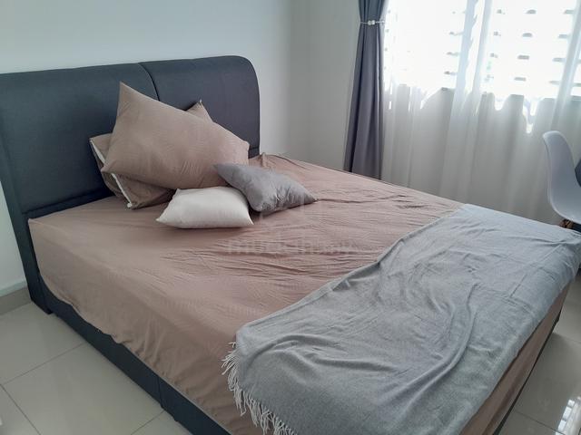 Medium Room for Rent, Acacia Residences Sepang, Near KLIA- Female Unit 1