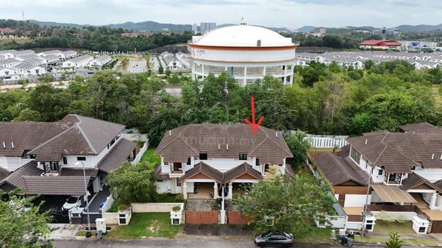 Freehold open title & low density🏡 | 2 storey semi-D | Laman Kekwa 1