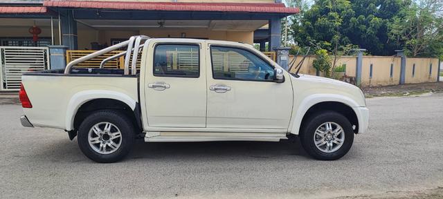 2011 Isuzu D-MAX 3.0 DDI ITEQ4X4(A)1 Owner,Ori Cat - 3