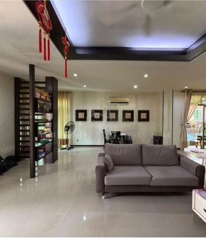 2.5 storey bungalow in Taman Segar Jaya , Butterworth for sale 1