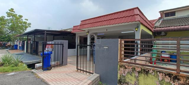 For sale : Single-storey terraced house 22x75, Seksyen 18 Shah Alam 1