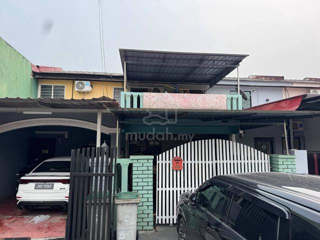Rumah Teres 2 Tingkat di Taman Pasir Putih Untuk dijual 1