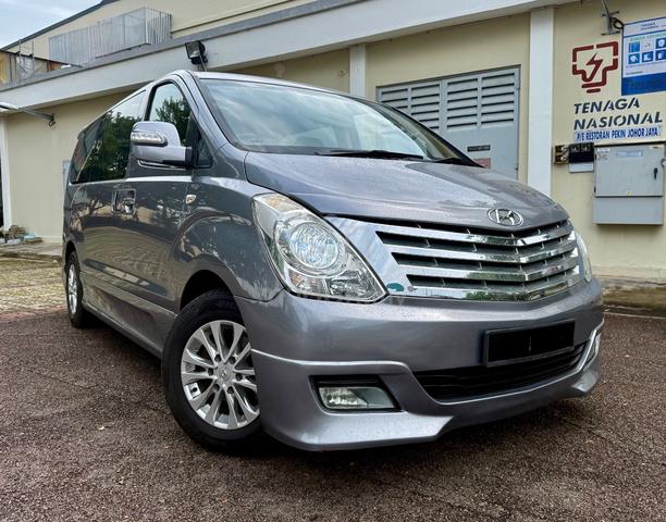 2013 Hyundai GRAND STAREX 2.5 ROYALE FACELIFT (A) - 1