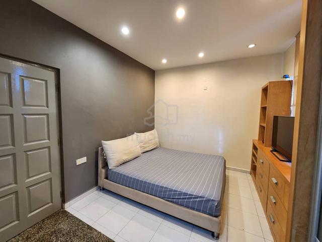 Krystal Court 3 Storey Townhouse Gated N Guarded, Bayan Baru 1
