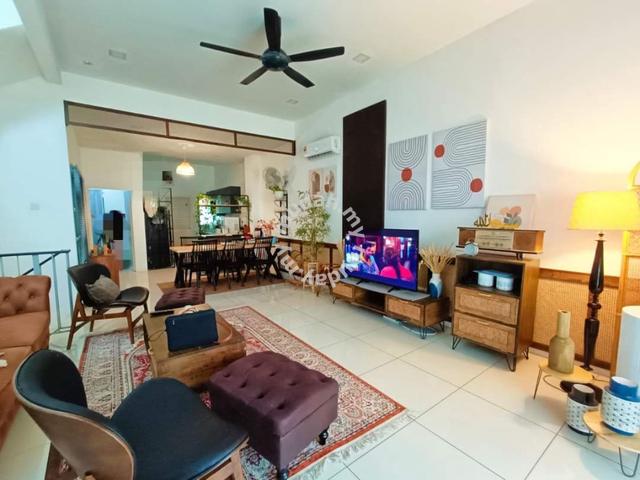 FREEHOLD NICE HALAMANDA Gombak 3 Storey House Gombak KL With 2 BALCONY 1