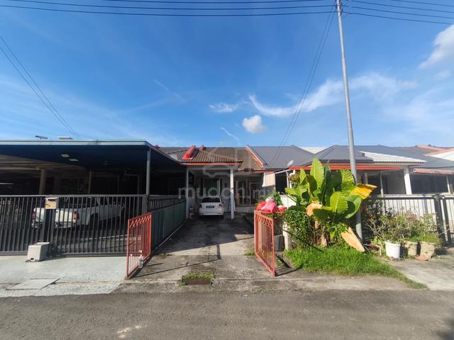 Taman Riang Single Storey House Menggatal Inanam KK For Rent 1