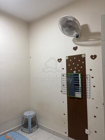 medium room 1