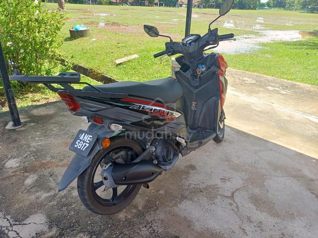 motorsikal Yamaha AVANTIZ 125cc tahun 2023 - photo 8 of 10