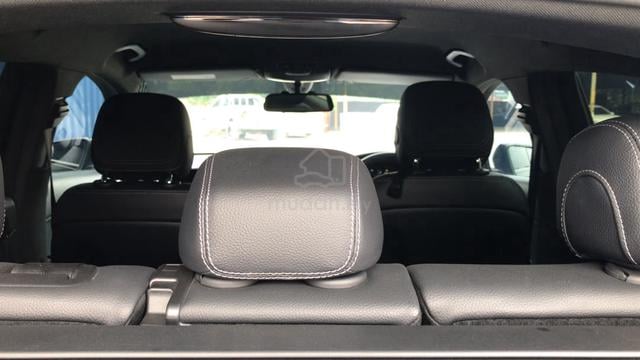 2019 Mercedes Benz GLC250 2.0 4MATIC (loan kedai) - 3