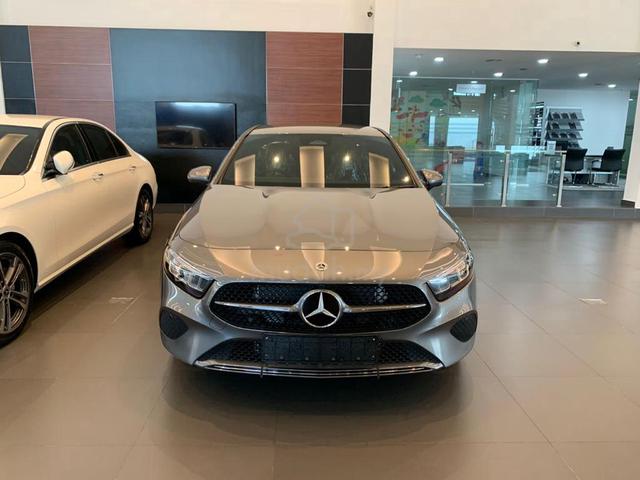 2025 Mercedes Benz A200 1.3 V177 + 4 FREE SERVICE - 2