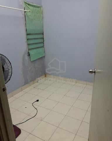 bilik sewa bandar gua musang 1