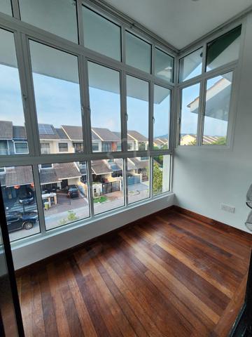 3 storey landed (GATED & GUARDED), Meadows, Lake fields, Sungai Besi 1