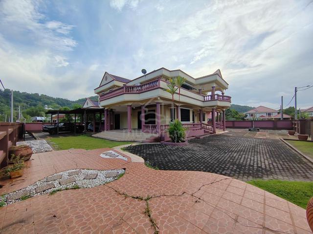 Rumah Banglo Dua Tingkat Di Tmn Chendering Utama, K Terengganu 1