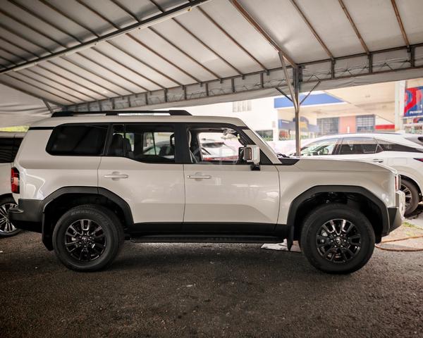 2024 Toyota LANDCRUISER 250 2.7 VX 6A NEW CAR COND - 4