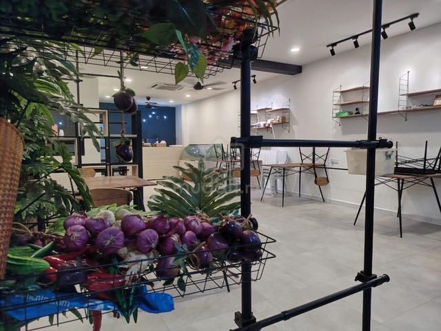 Taman Skudai Renovated Shop House For Rent🌹 1
