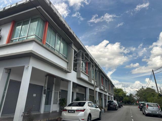 2 STorey Shop Office at Pearl City SS3 for Sale 1