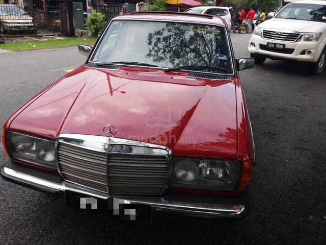 FOR SALE: Mercedes-Benz 200 (W123) Classic 🚗 - 1