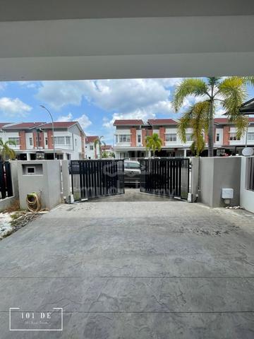 Fully Reno End Lot Double Storey Sale Rimbayu IJM Livia Kota Kemuning 1