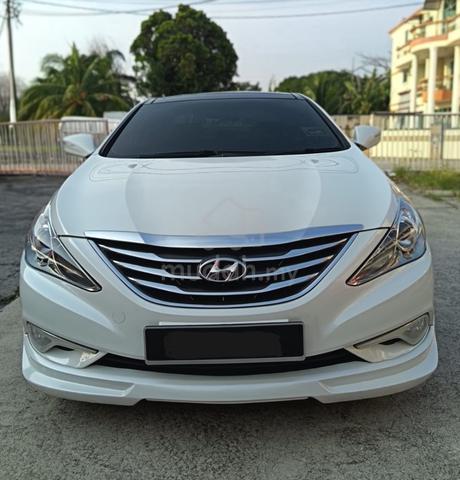 2013 Hyundai SONATA 2.0(A) PANANOMIC ROOF - 3