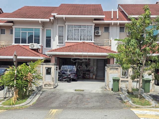 Double Storey Terrace House Bandar Seri Putra Bangi 1