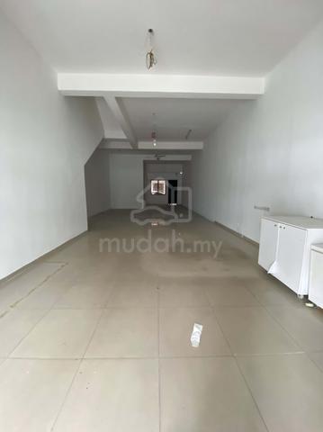 Ground L20x70l Shop Pusat Komersial Sek 7 Shah Alam 1